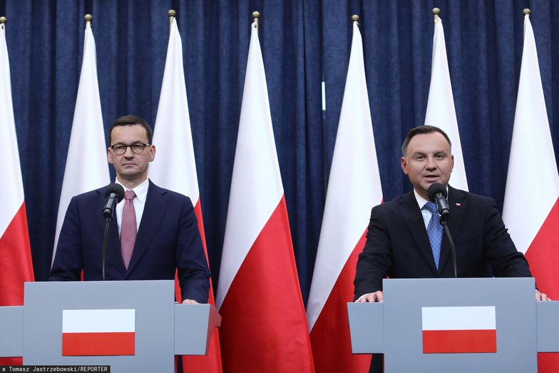 Prezydent Andrzej Duda i premier Mateusz Morawiecki przedstawili zarys rozwiązań, które mają ratować polską gospodarkę przed skutkami koronawirusa