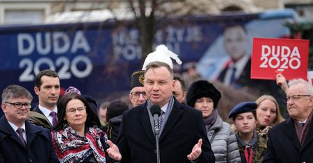 Wybory prezydenckie 2020. Awantura podczas wizyty Andrzeja Dudy w Wodzisławiu Śląskim