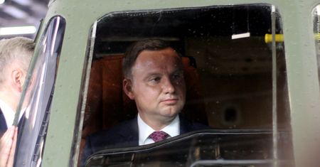 Lądowisko na dachu. Na co dzień pomaga ratować noworodki
