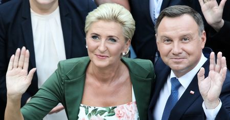 Pierwsza Dama w nietypowym wydaniu. "Buty same spadają"
