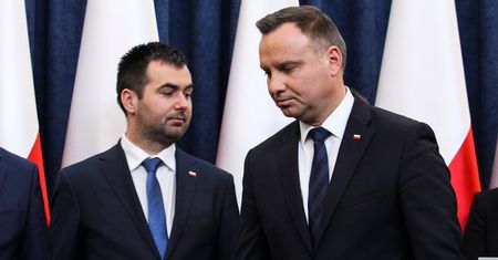 PiS wybrało do TK kontrowersyjne nazwiska. Kancelaria Prezydenta nabrała wody w usta