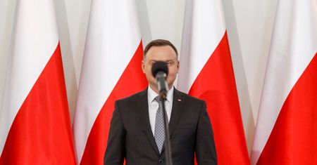 Kacprzak: PiS przykrywa wszystko – nawet Dudę [OPINIA]
