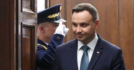 Andrzej Duda to największy wygrany rekonstrukcji. I nie tylko z powodu Antoniego Macierewicza