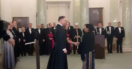 Andrzej Duda w sutannie? Zdjęcie prezydenta to nie fotomontaż