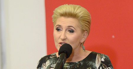 Agata Duda milczy. Nauczyciele chcą jej poparcia