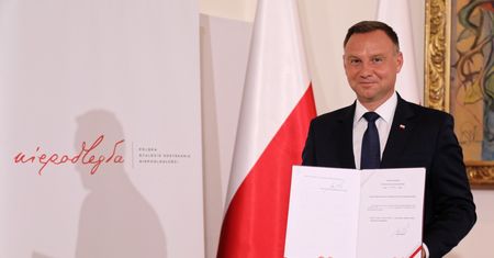 Prezydent podpisał ustawę wprowadzającą nowe odznaczenie państwowe