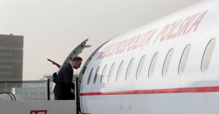 Prezydencki samolot nie mógł wystartować. Powodem nawałnica nad Warszawą