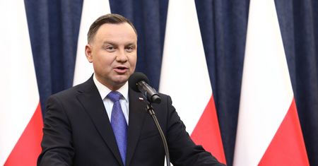 Koronawirus w Polsce. Prezydent Andrzej Duda: Rada Gabinetowa przełożona