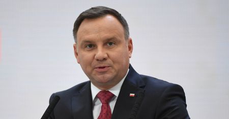 Tylko w jednym miesiącu u Andrzeja Dudy wypłacono ponad pół miliona zł na nagrody