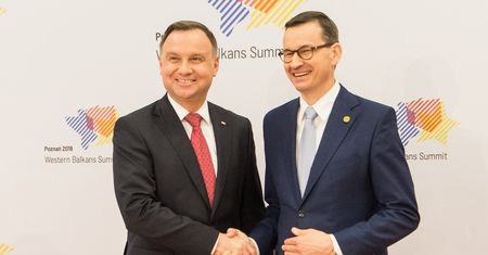 Sondaż. Duża przewaga Andrzeja Dudy i fatalne wieści dla Grzegorza Schetyny