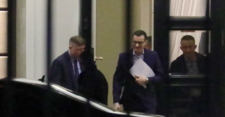 Strajk nauczycieli. Bezowocne rozmowy prezydenta z premierem w pałacu