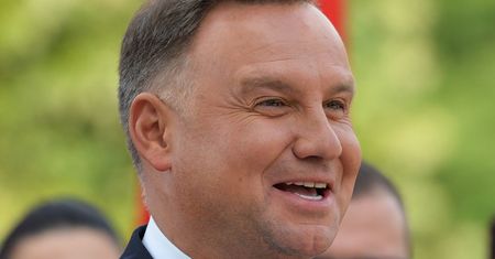 Andrzej Duda pękał ze śmiechu. "Nie wytrzymam, muszę państwu coś opowiedzieć"