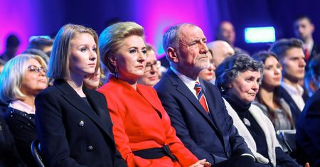 Wybory prezydenckie. Prof. Jan Duda o synu: "Ojcowskie oko patrzy inaczej"