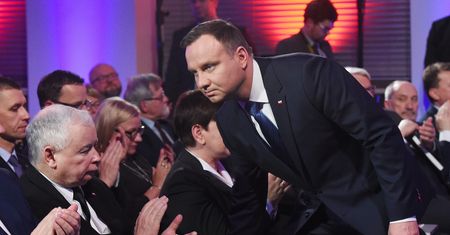 Duda zdradził obóz władzy? "Godna kanalii politycznej nielojalność"