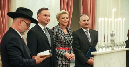 Agata Duda świętowała Chanukę. Wybrała pepitkę