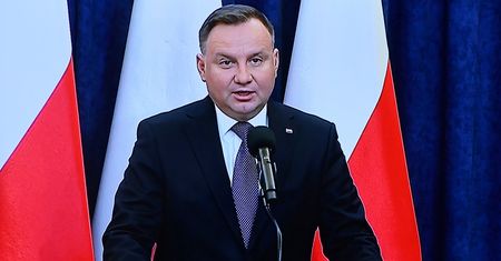 Tarcza antykryzysowa. Prezydent chce zwolnienia z ZUS dla wszystkich przedsiębiorców