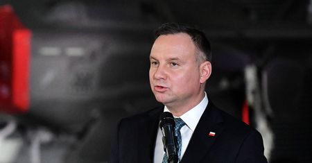 Wybory prezydenckie 2020. Bardzo trudna II tura Dudy. Badanie