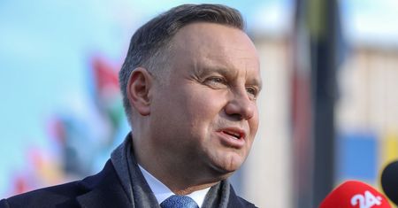Andrzej Duda ws. sporu kompetencyjnego. "Jeśli trafi do SN, nie powinien być procedowany"