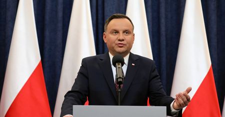 Miażdżący sondaż dla Dudy. Jego decyzja nie spodobała się Polakom