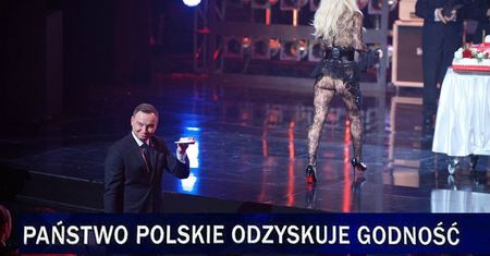 Duda, Doda i tort. Tak internet kpi z jednego zdjęcia