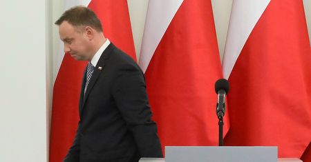 Andrzej Duda przegrał czy ograł wszystkich? Wolta ws. konstytucji wiele mówi