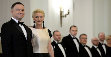 Agata Duda w wersji „na bogato”. Stylizacja godna spotkania z takimi gośćmi