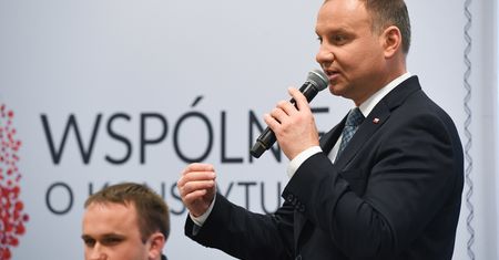 Prezydent z dystansem do PiS w kampanii samorządowej. Wbrew oczekiwaniom partyjnych działaczy