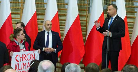 Wiemy, kto zakłócił spotkanie z Andrzejem Dudą. To nastoletni aktywista Greenpeace