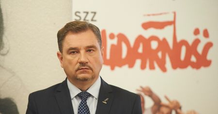 Przewodniczący "Solidarności" Piotr Duda: "Otrzymuję stanowiska, by odebrać Wałęsie członkostwo"