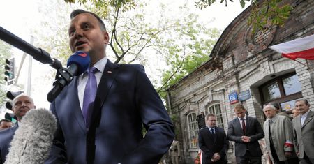 Tak Polacy oceniają pracę Andrzeja Dudy i Mateusza Morawieckiego? Nowy sondaż