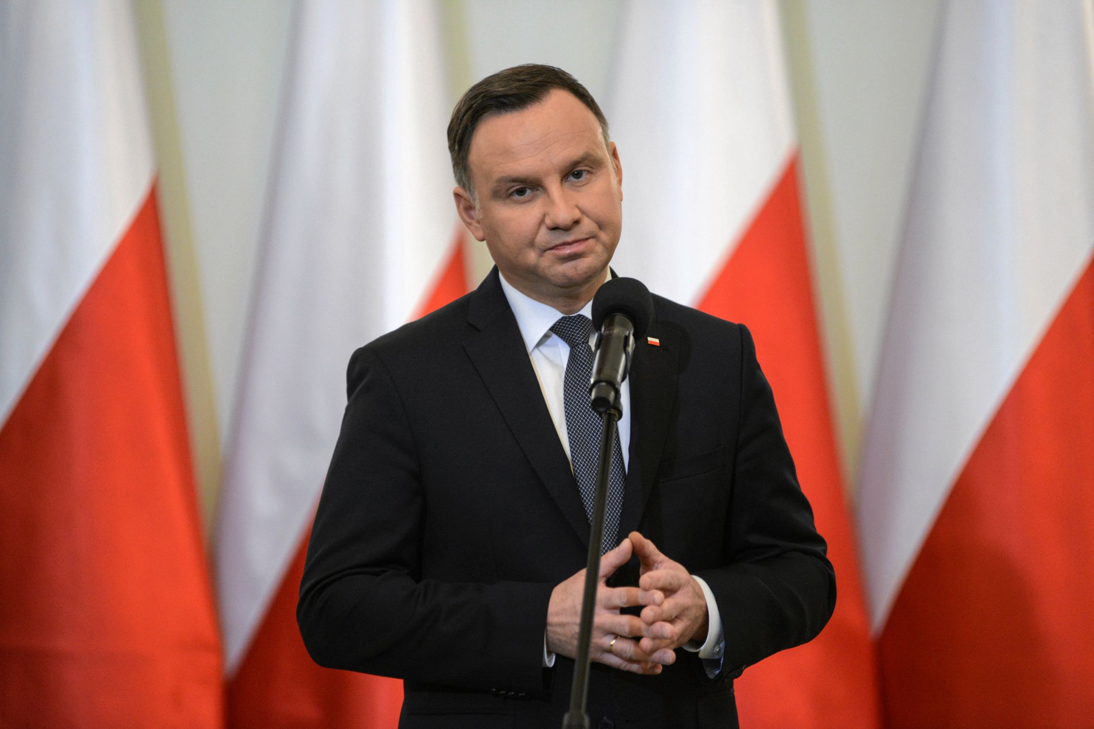 W ciągu ostatniego miesiąca postrzeganie działalności Andrzeja Dudy pogorszyło się nieznacznie