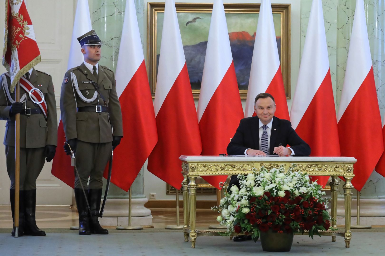 Prezydent wręczył nominacje generalskie. Awans dziewięciu oficerów