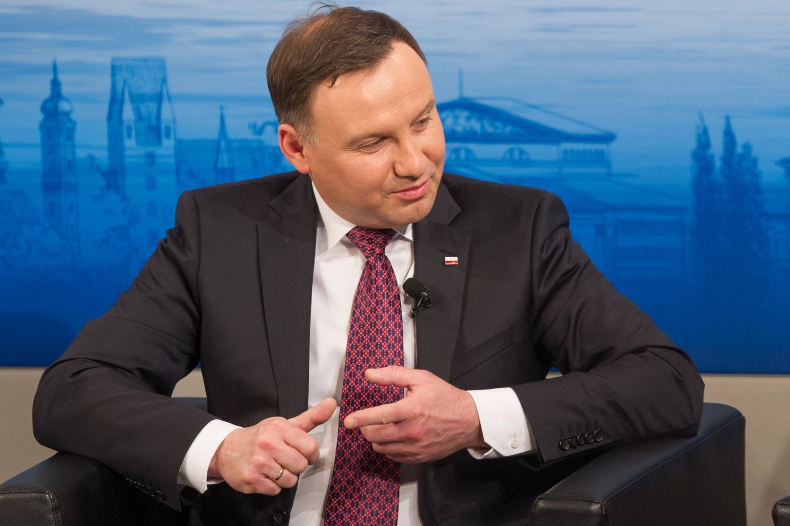 Andrzej Duda nocą w sieci. Miła pogawędka o maturze