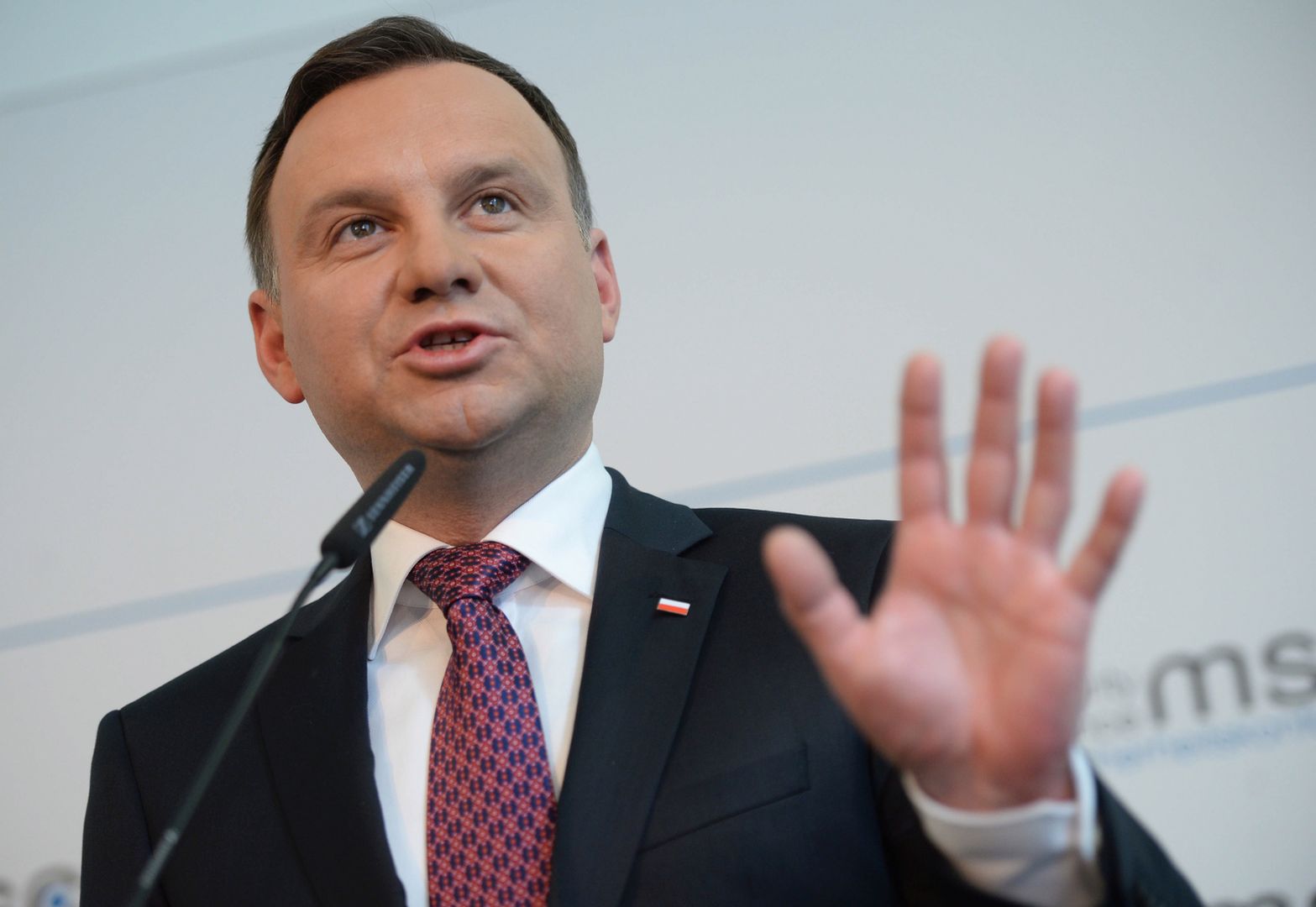 Prezydent przeciwny polskiej interwencji w walce z Państwem Islamskim
