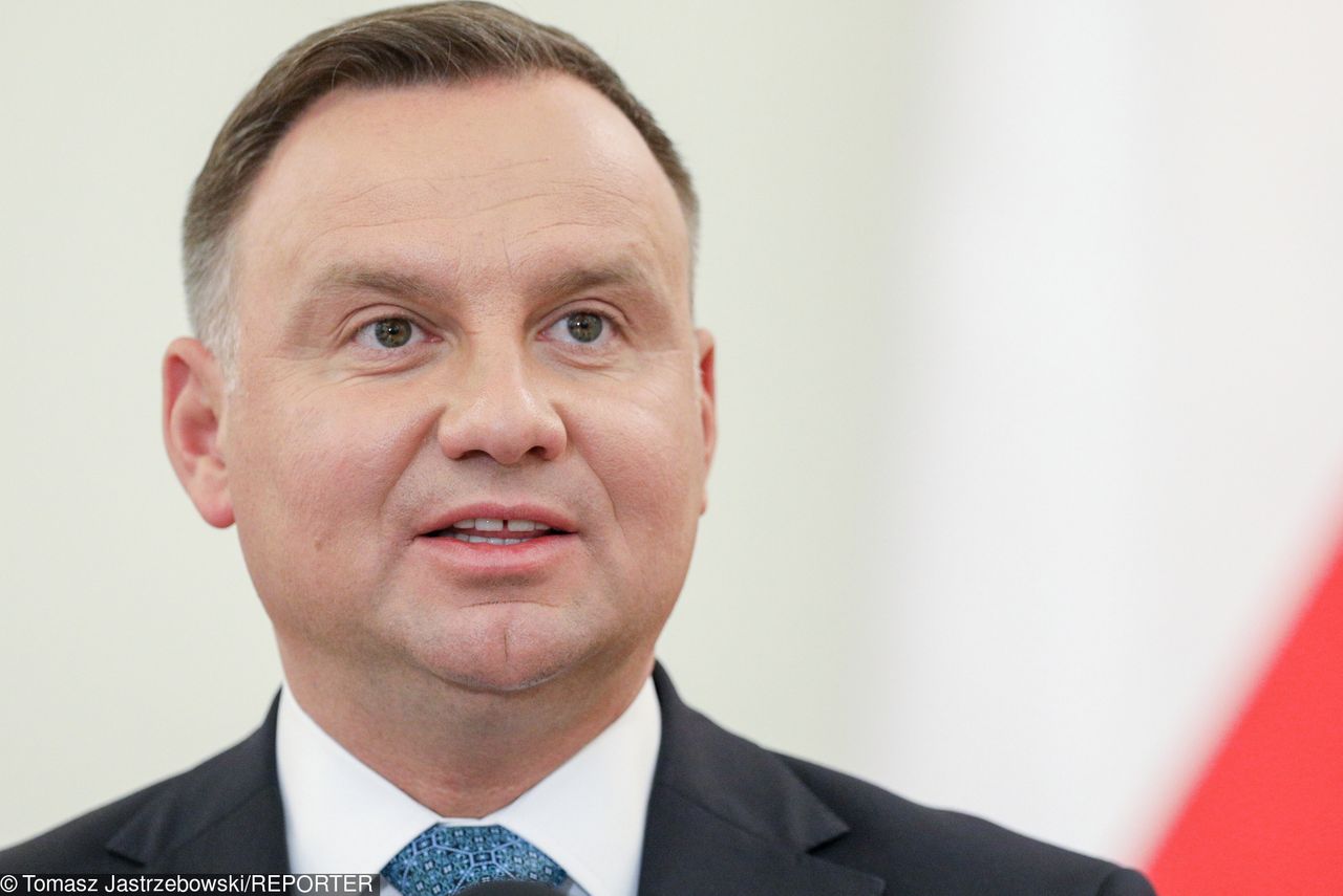 Sondaż. Andrzej Duda może być z siebie zadowolony. Polacy go doceniają