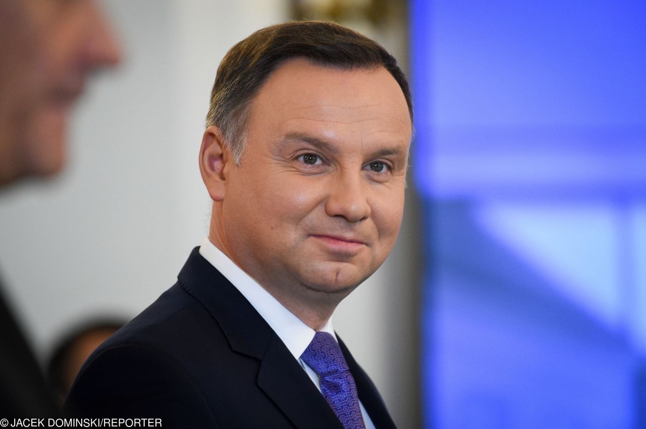 Zamieszanie z zakupami prezydent Dulkiewicz. Andrzej Duda ucina dyskusję