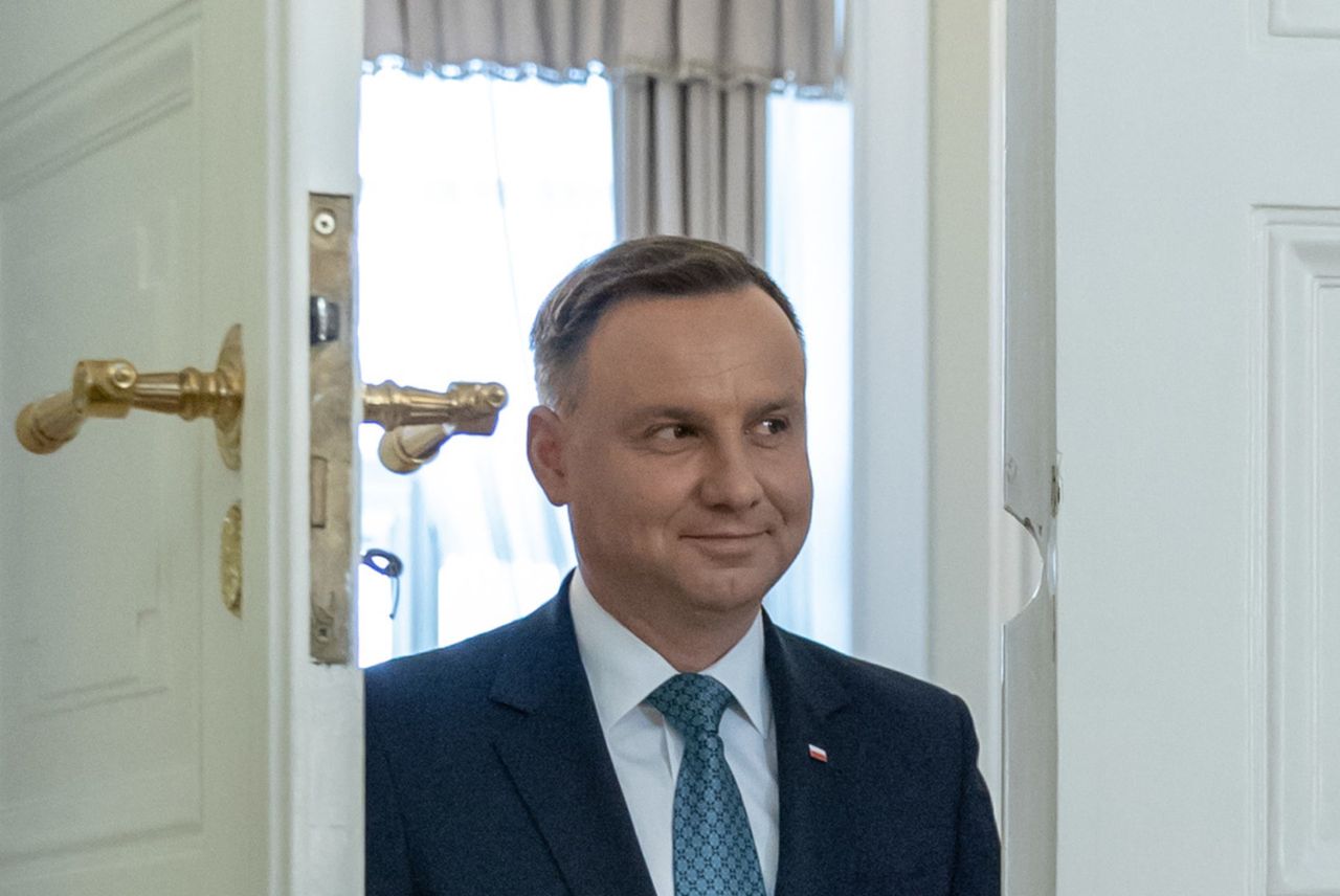 Prezydent Duda promuje nowy styl życia. Zaprosił turystów do pałacu na herbatkę