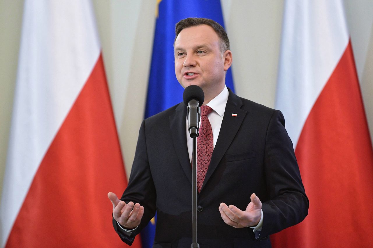 Andrzej Duda na posiedzeniu TK oskarżył sędziów o złamanie konstytucji. "Anarchia"