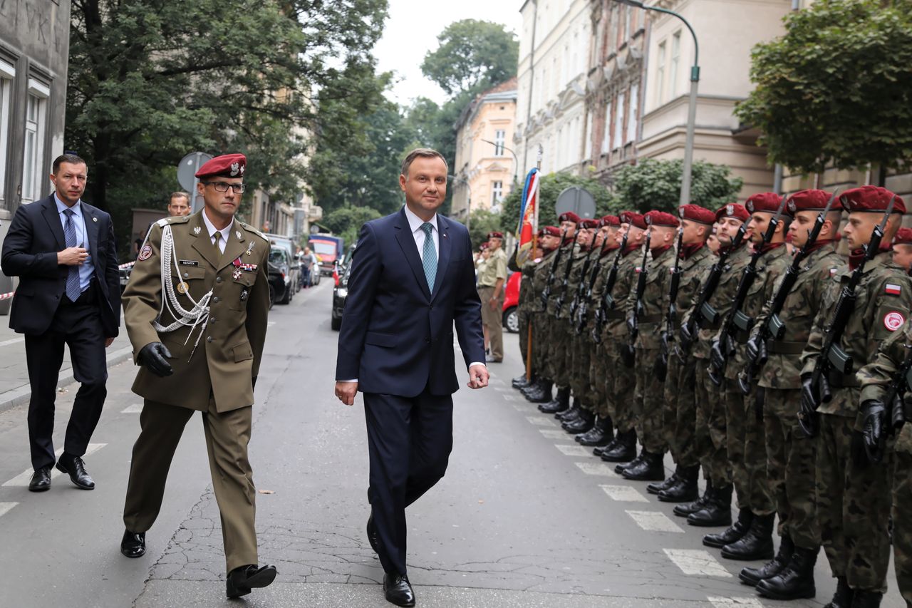 Marsz pod patronatem prezydenta Dudy zamiast Marszu Niepodległości. Nie zabraknie na nim wojska