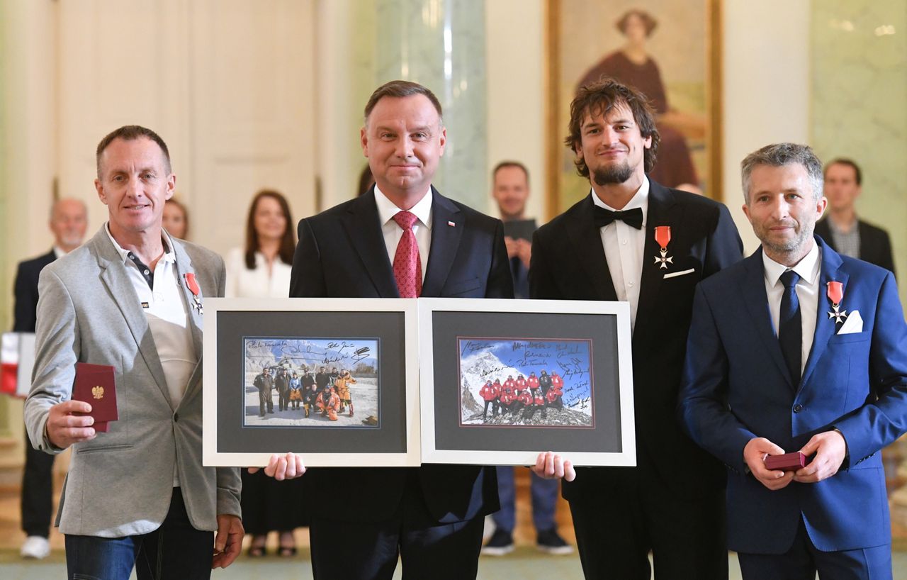 Ruszyli z akcją ratunkową na Nanga Parbat. Zostali odznaczeni przez prezydenta