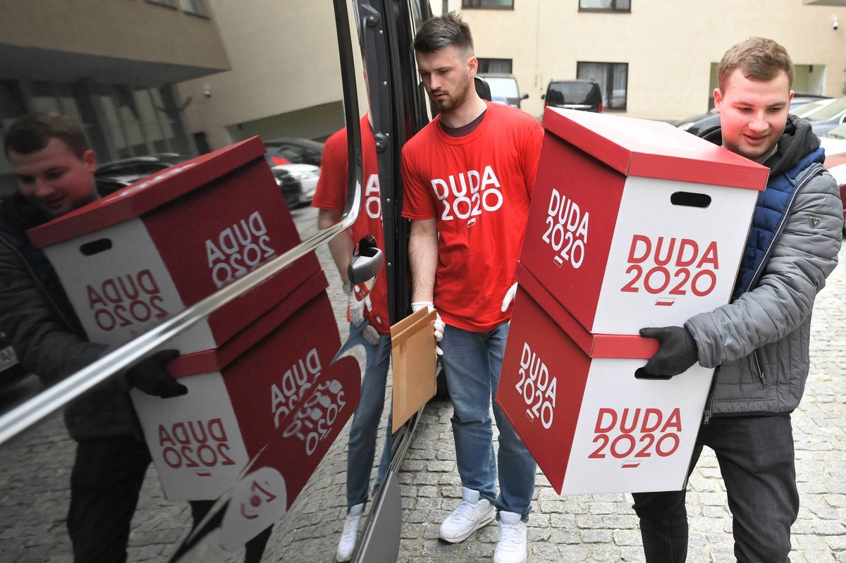 Wybory prezydenckie 2020.  Do PKW zgłoszono 19 kandydatów. Część zapowiada skargi