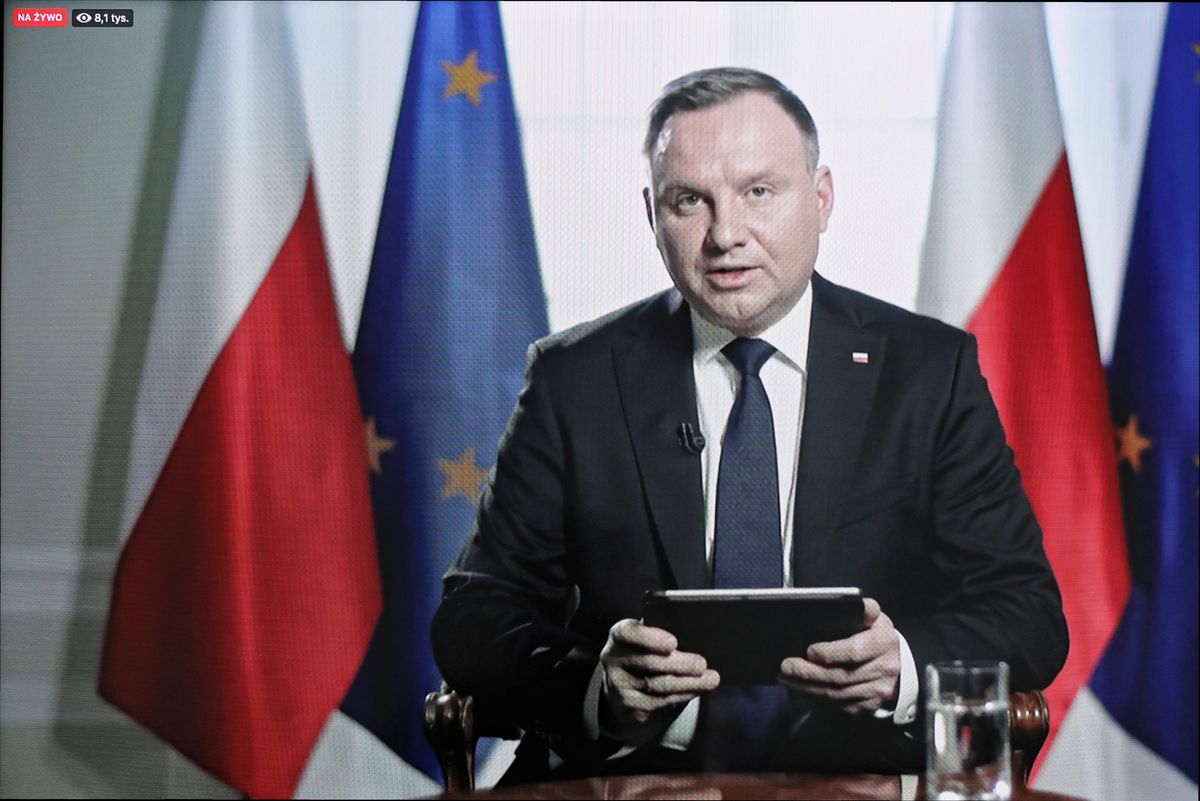 Koronawirus w Polsce. Prezydent Andrzej Duda kieruje specustawę do TK