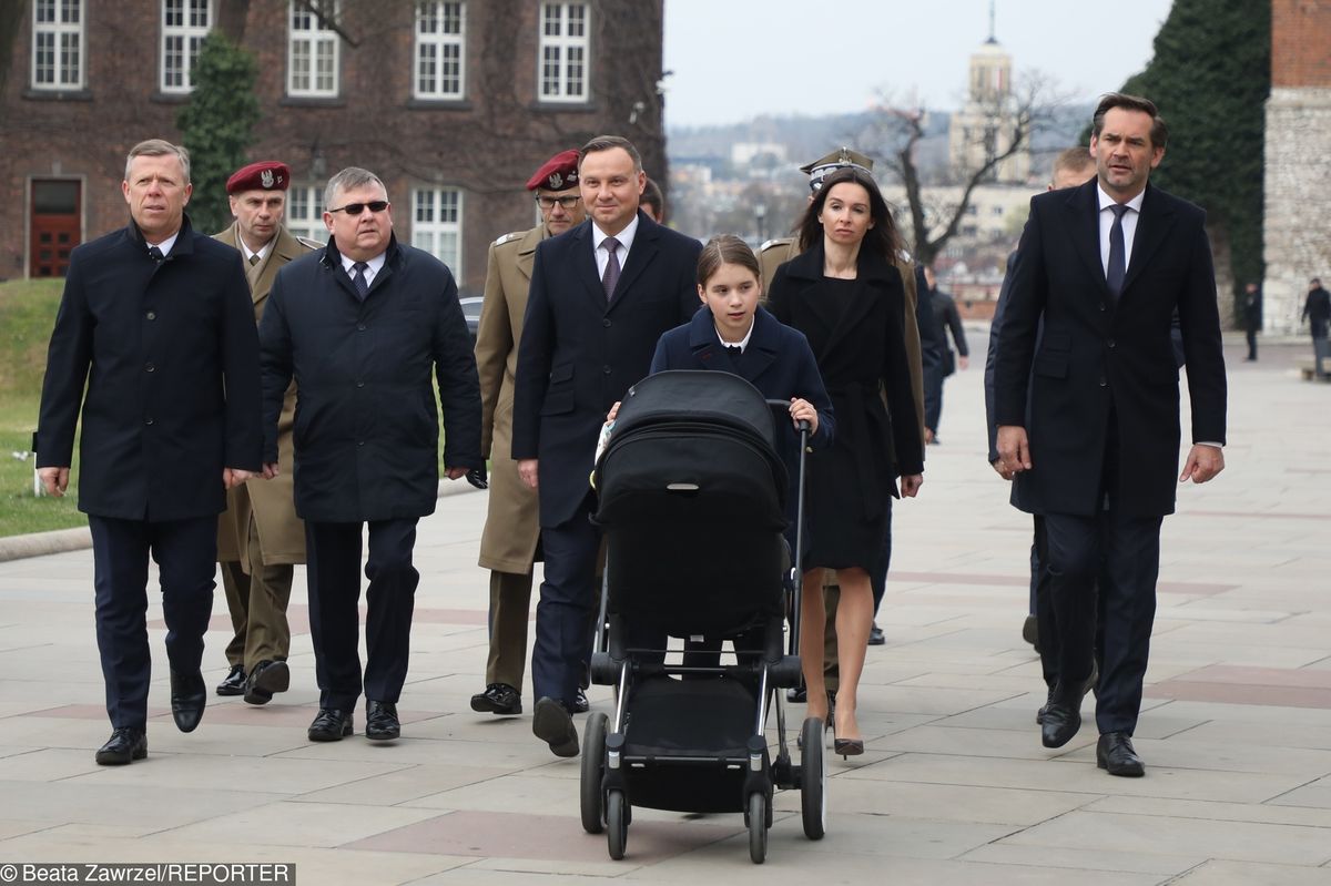 Rocznica katastrofy smoleńskiej. Andrzej Duda i Marta Kaczyńska na Wawelu