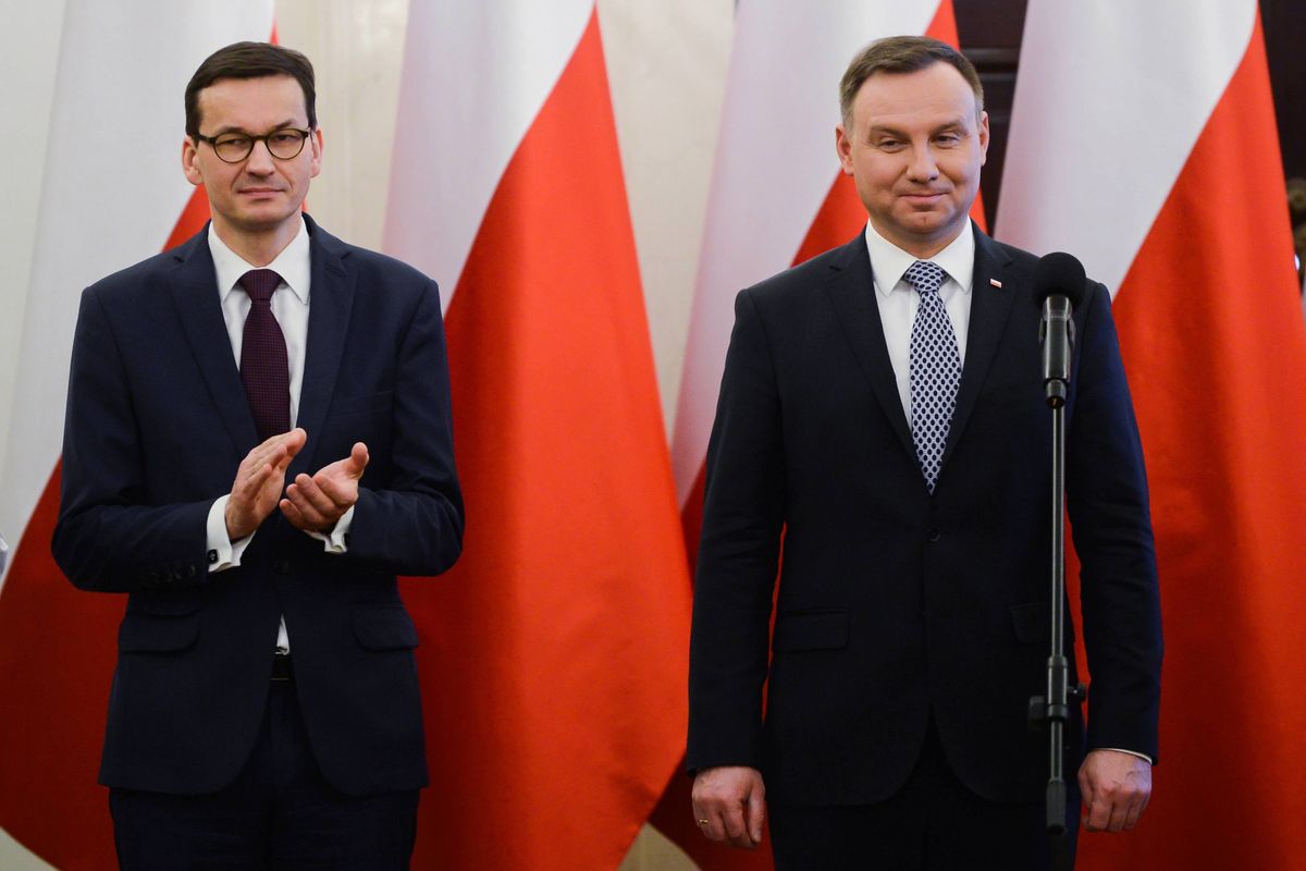 Opozycja narzeka, ale Polacy zadowoleni. Nowy sondaż