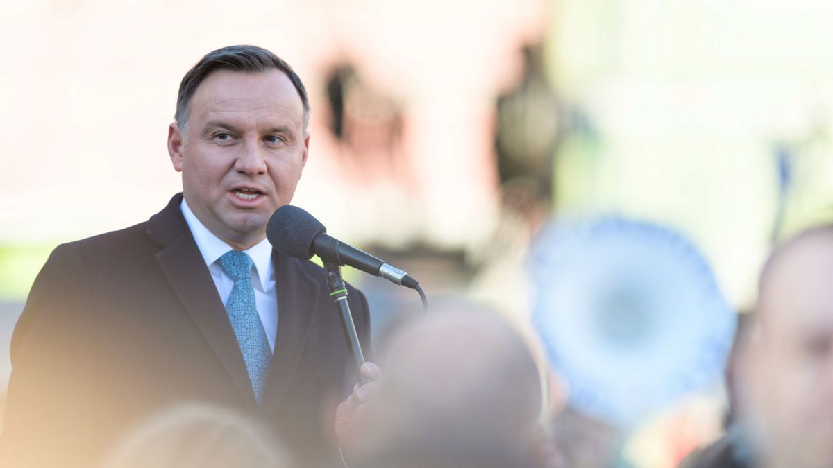 - Te wynagrodzenia powinny wzrastać - uważa prezydent Andrzej Duda.