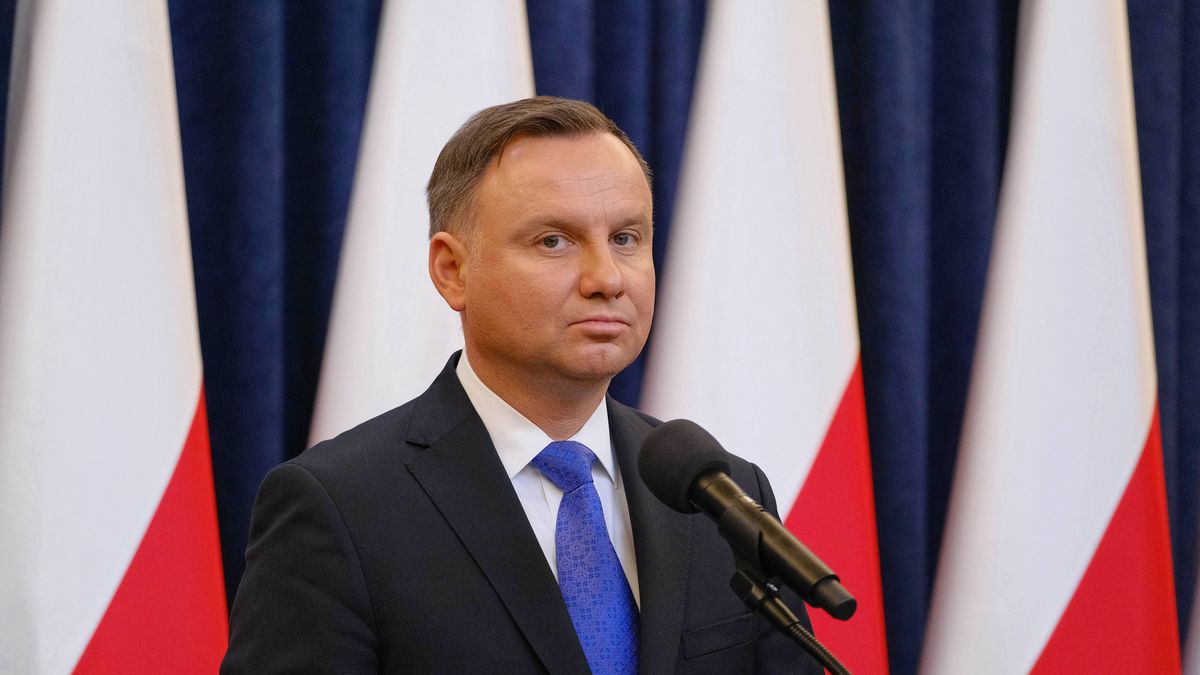 Prezydent Andrzej Duda zapowiada "tarczę antykryzysową", która ma osłonić firmy przed efektami pandemii koronawirusa