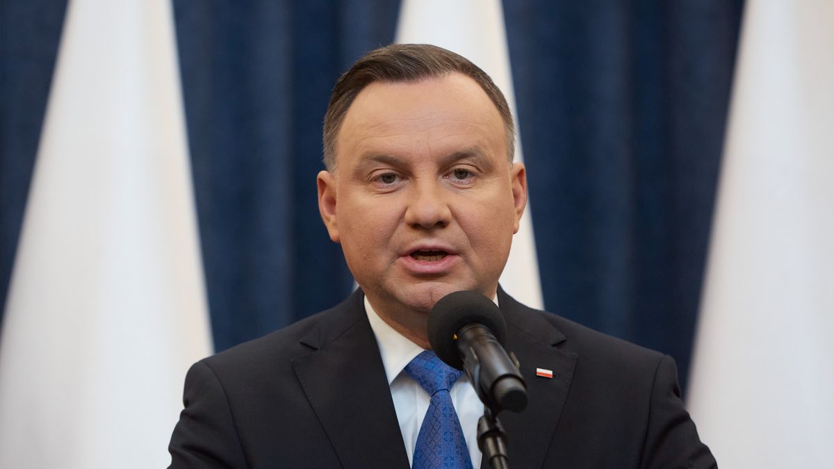 Prezydent Andrzej Duda wraz ministrem rolnictwa zachęcają do wybierania polskich produktów żywnościowych.