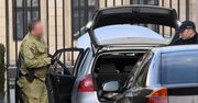 Auto uderzyło w ogrodzenie Pałacu Prezydenckiego. Ranny funkcjonariusz