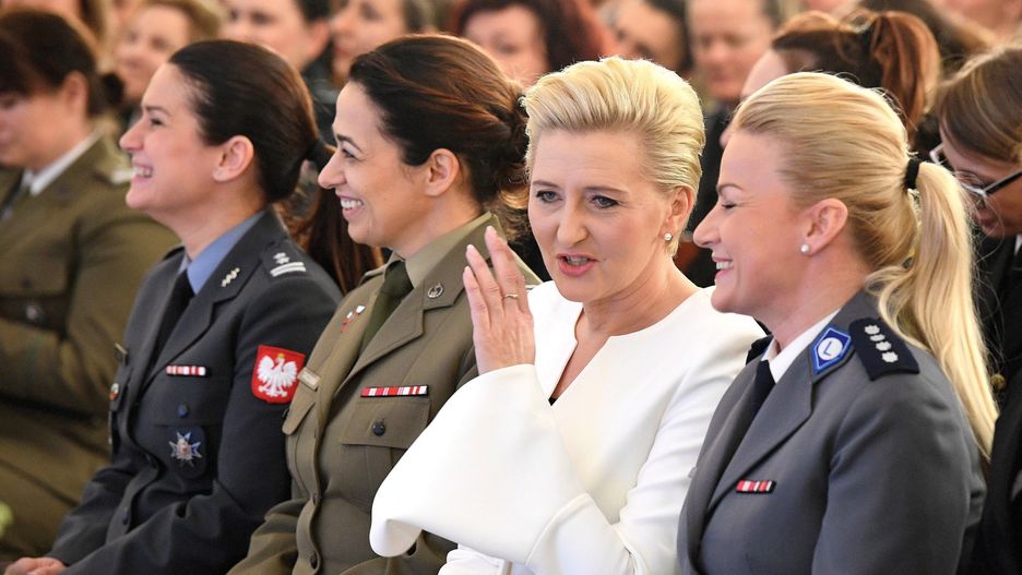 Agata Kornhauser-Duda stwierdziła, że nikogo już nie dziwi kobieta w mundurze