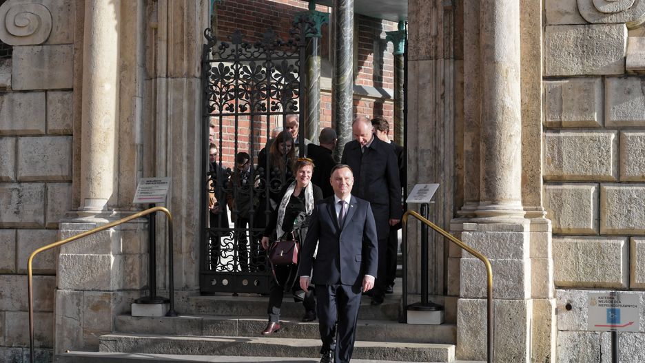Andrzej Duda był na grobie pary prezydenckiej